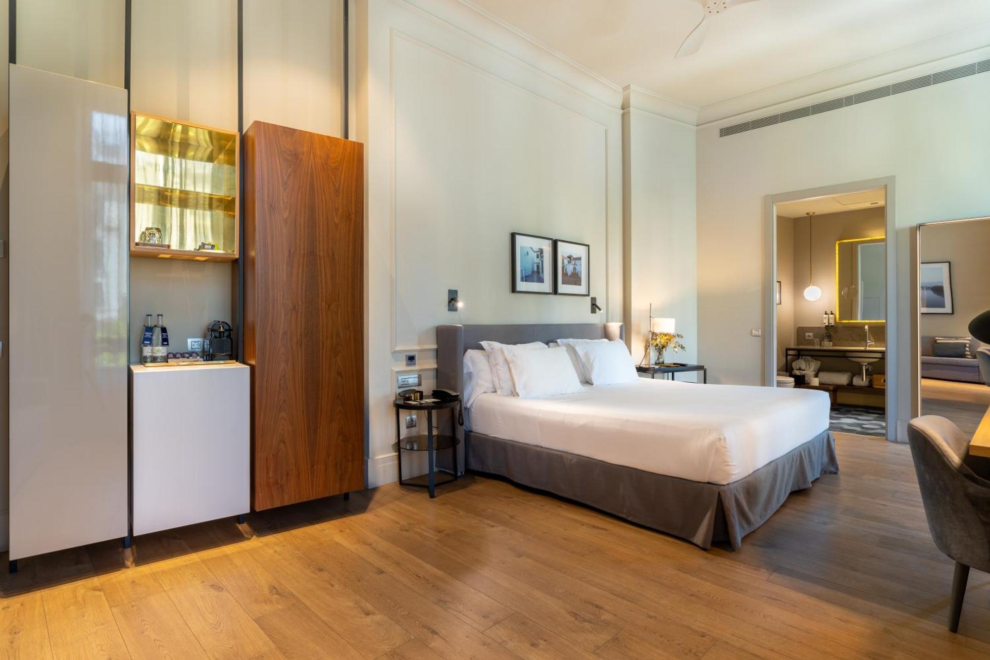 H10 Palacio Colomera Kordoba Bagian luar foto