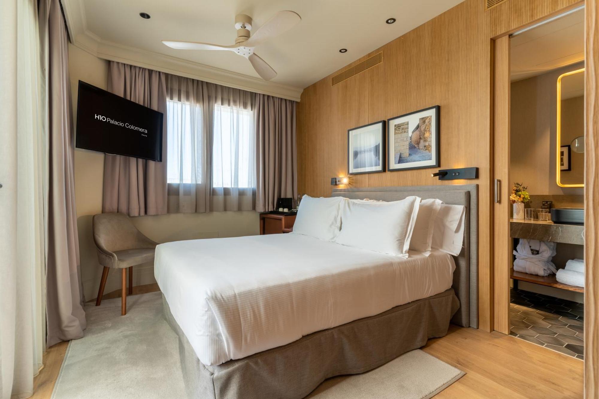 H10 Palacio Colomera Kordoba Bagian luar foto